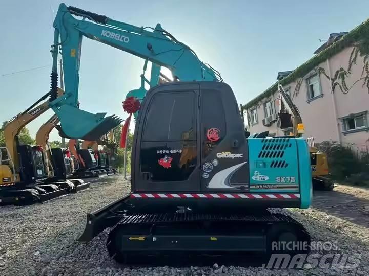 Kobelco SK 75 대형 굴삭기 29톤 이상