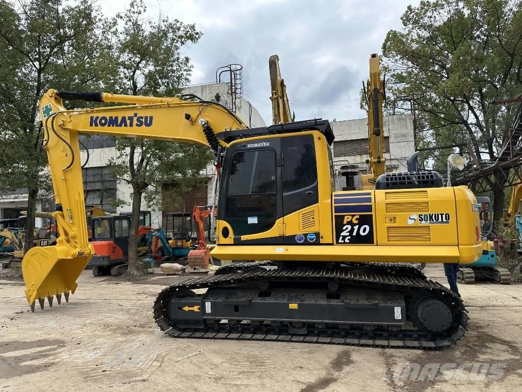 Komatsu PC 210-8 대형 굴삭기 29톤 이상