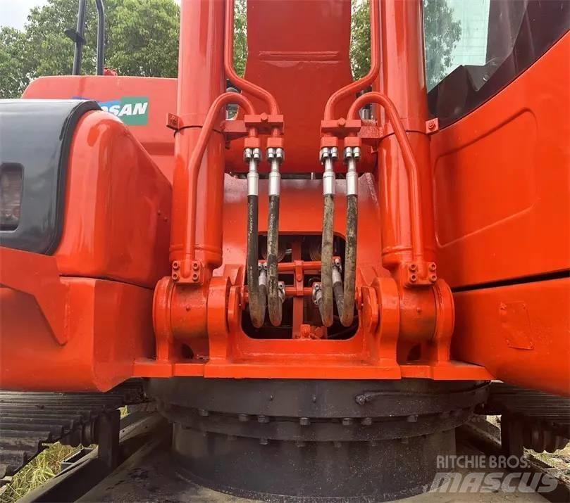 Doosan DX225LC-9C 대형 굴삭기 29톤 이상