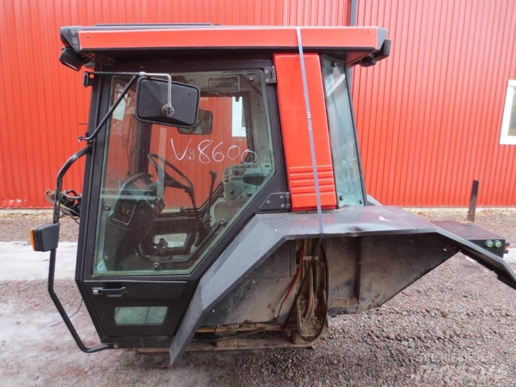 Valmet 8600 캐빈 및 인테리어