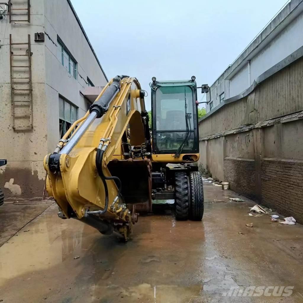 CAT M315D2  휠 굴삭기