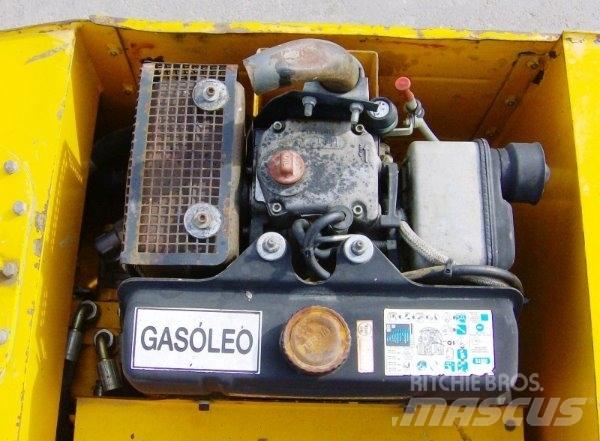 JCB VDM62 견인 진동 롤러