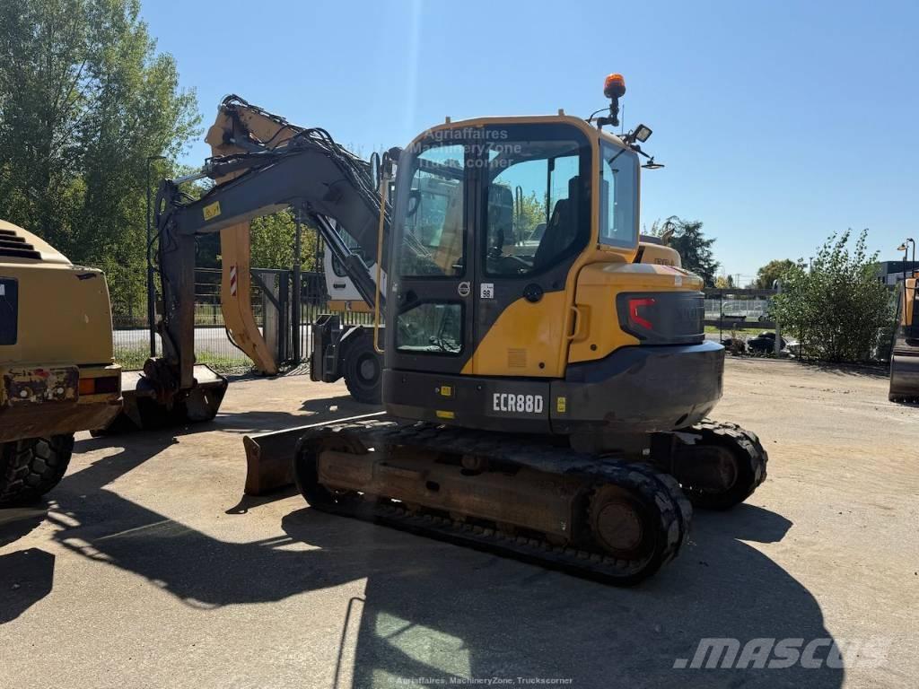 Volvo ECR 88 D 중형굴삭기 7톤-28톤