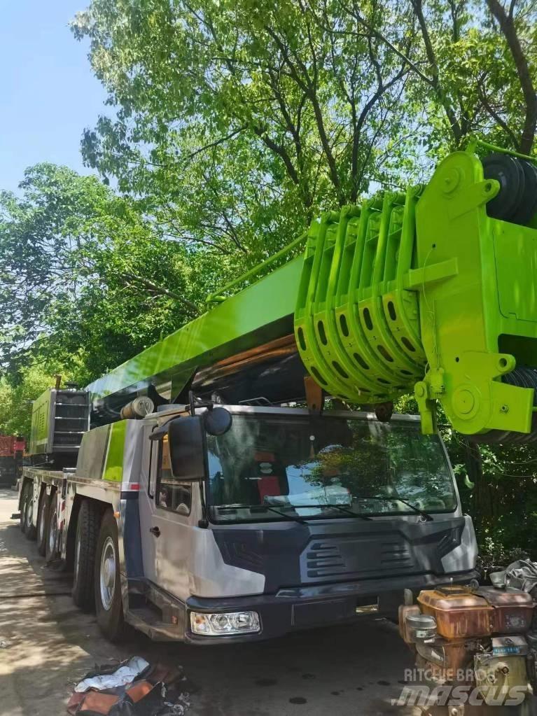 Zoomlion 220 Ton A/T 크레인