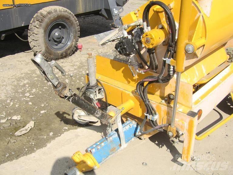 Kubota BUNKER sp 11 콘크리트 펌프카