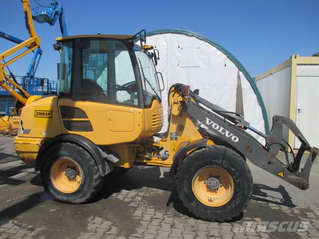 Volvo L 25 F  휠로우더