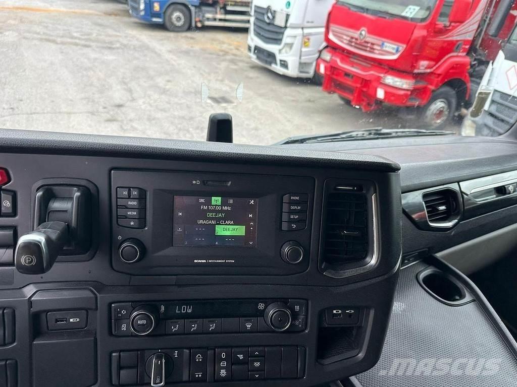 Scania R 520 트랙터 유닛