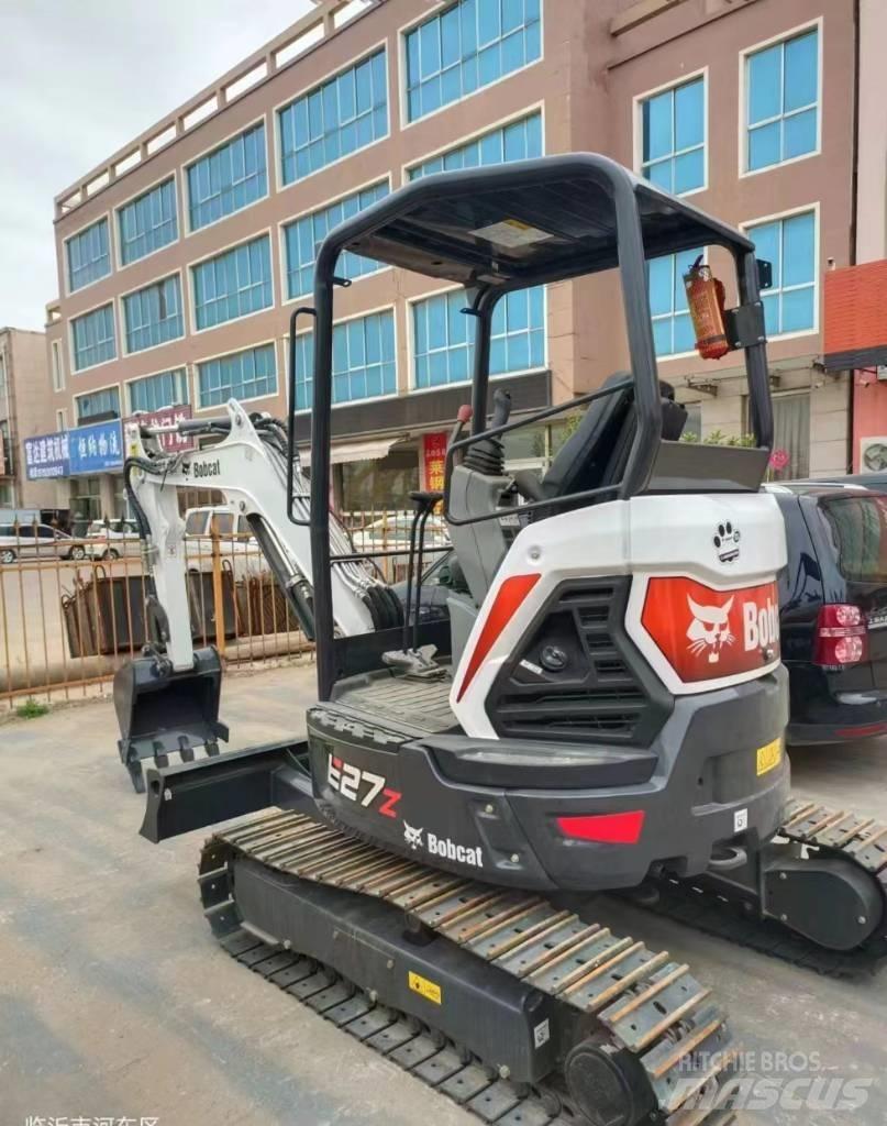 Bobcat E 27 Z  스키드로더