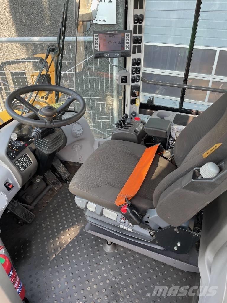 Volvo L90H Long boom  휠로우더