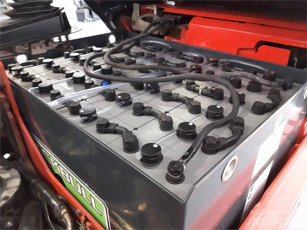 Linde E16C 02 전동 지게차