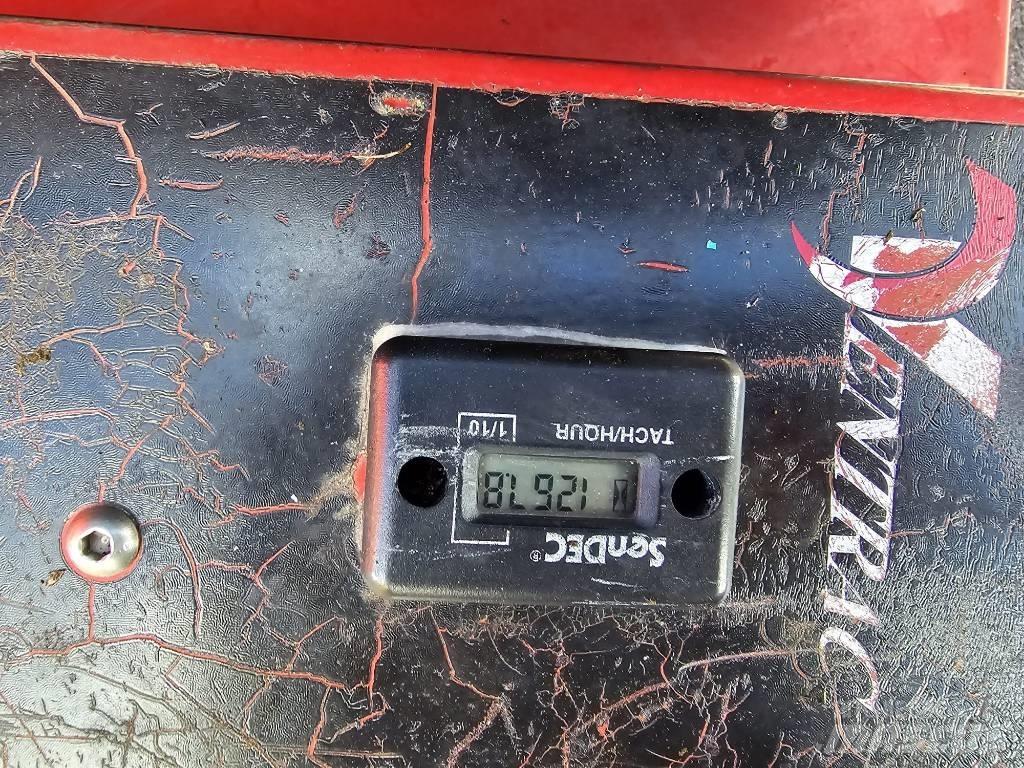 Ventrac 3200 탑승형 잔디깎기