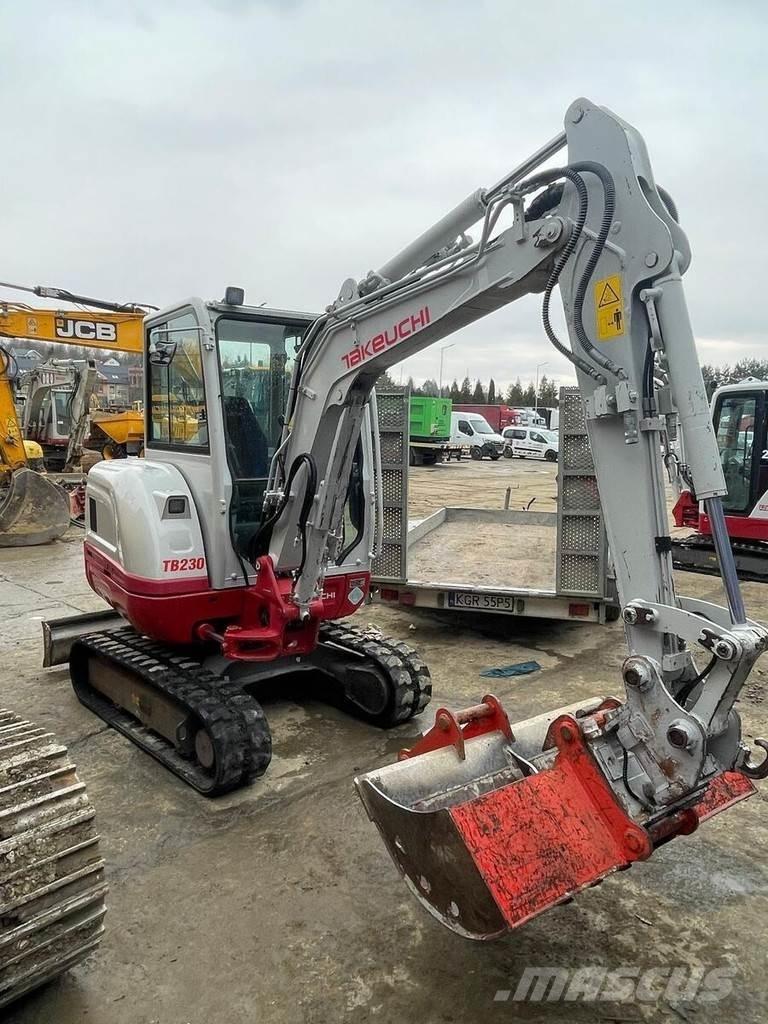 Takeuchi TB230 V3 소형 굴삭기 7톤 미만