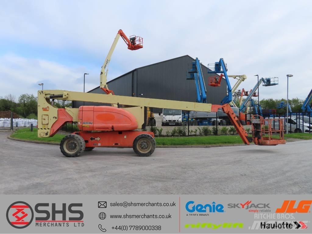 JLG 800 AJ 관절형 전동이동 리프트