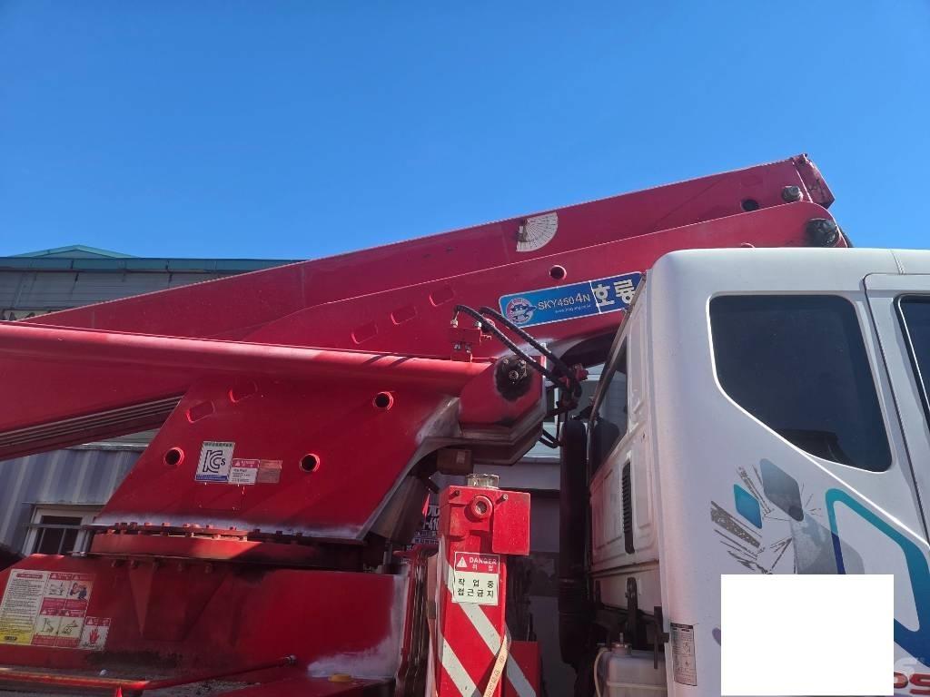 Horyong SKY450 트럭 탑재 고소작업대