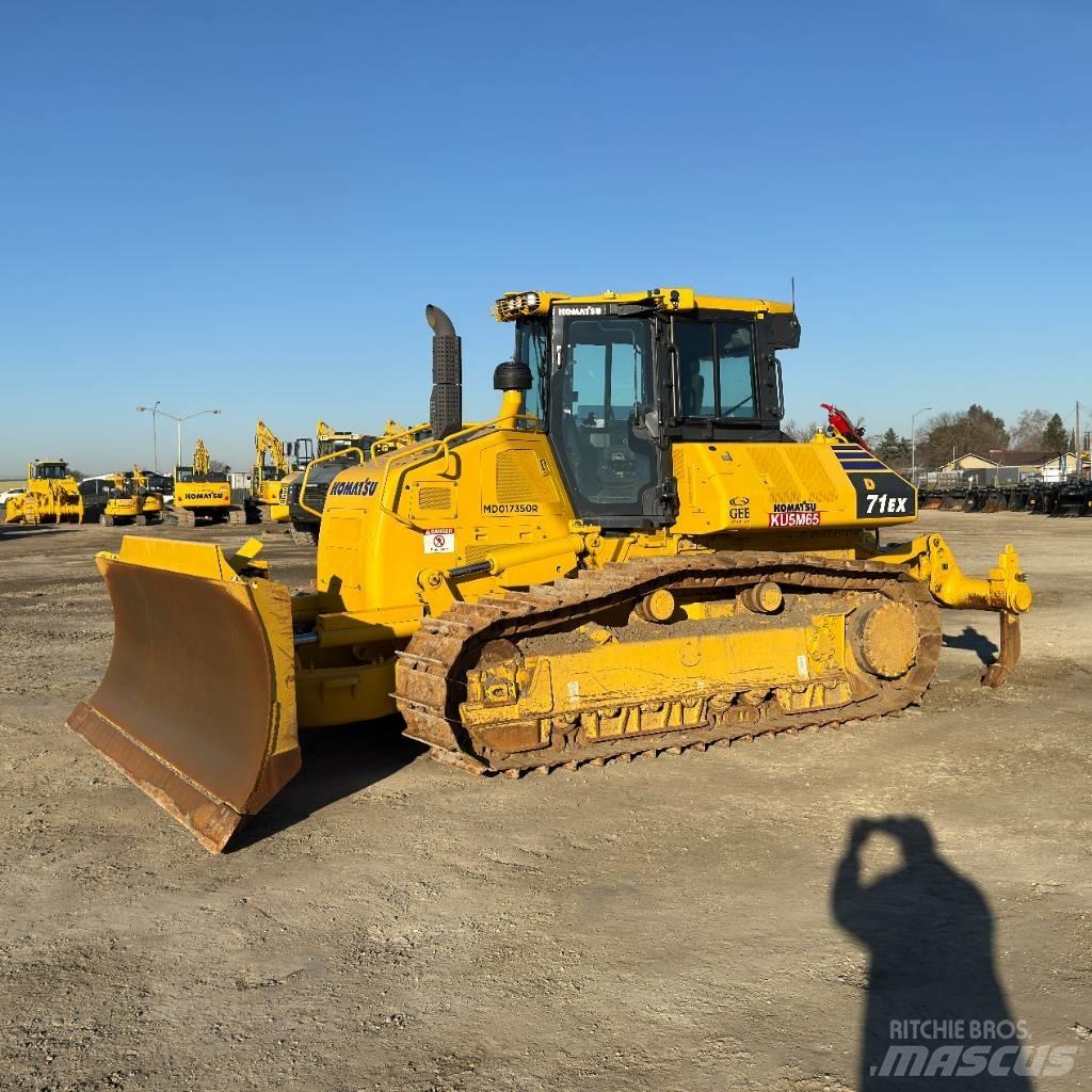 Komatsu D71EX-24 크롤러 도저
