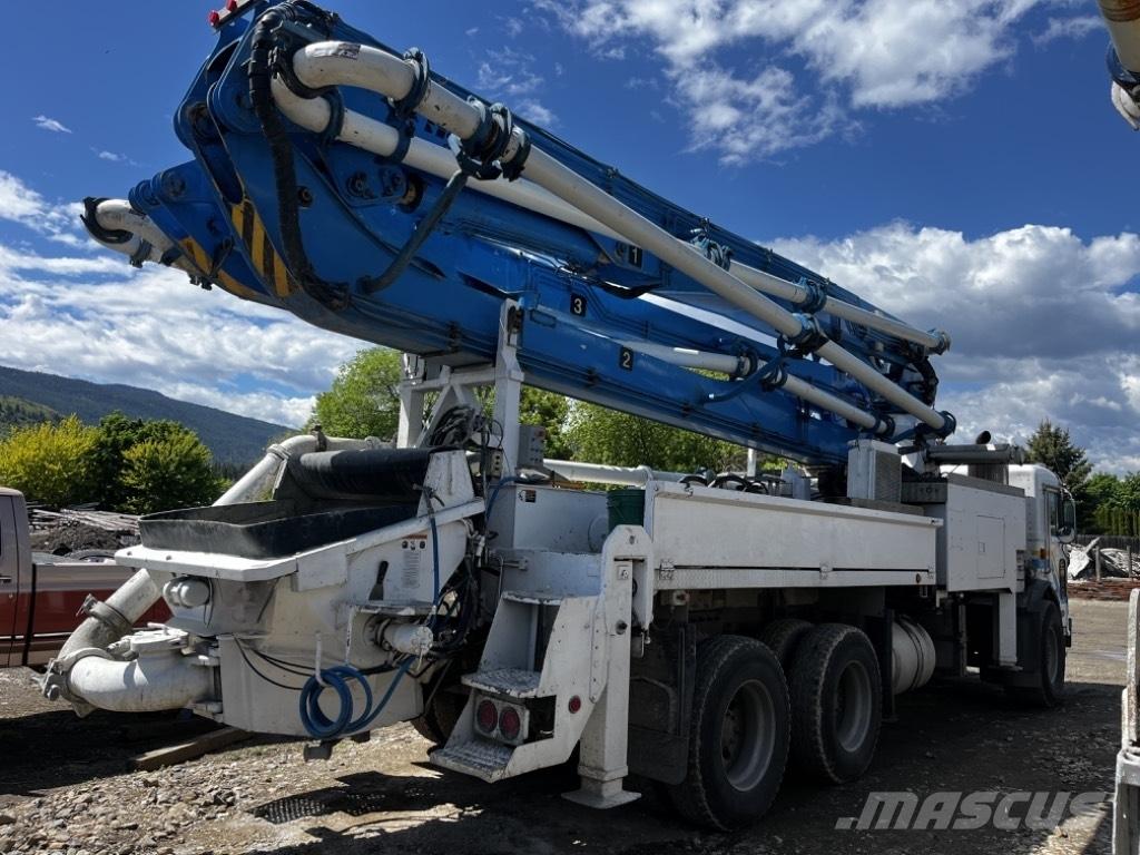 Alliance 33M (#1027) 콘크리트 펌프카
