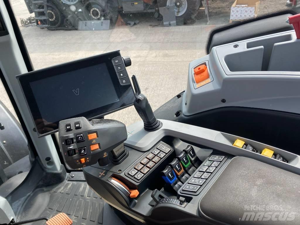 Valtra T214 Versu 트랙터