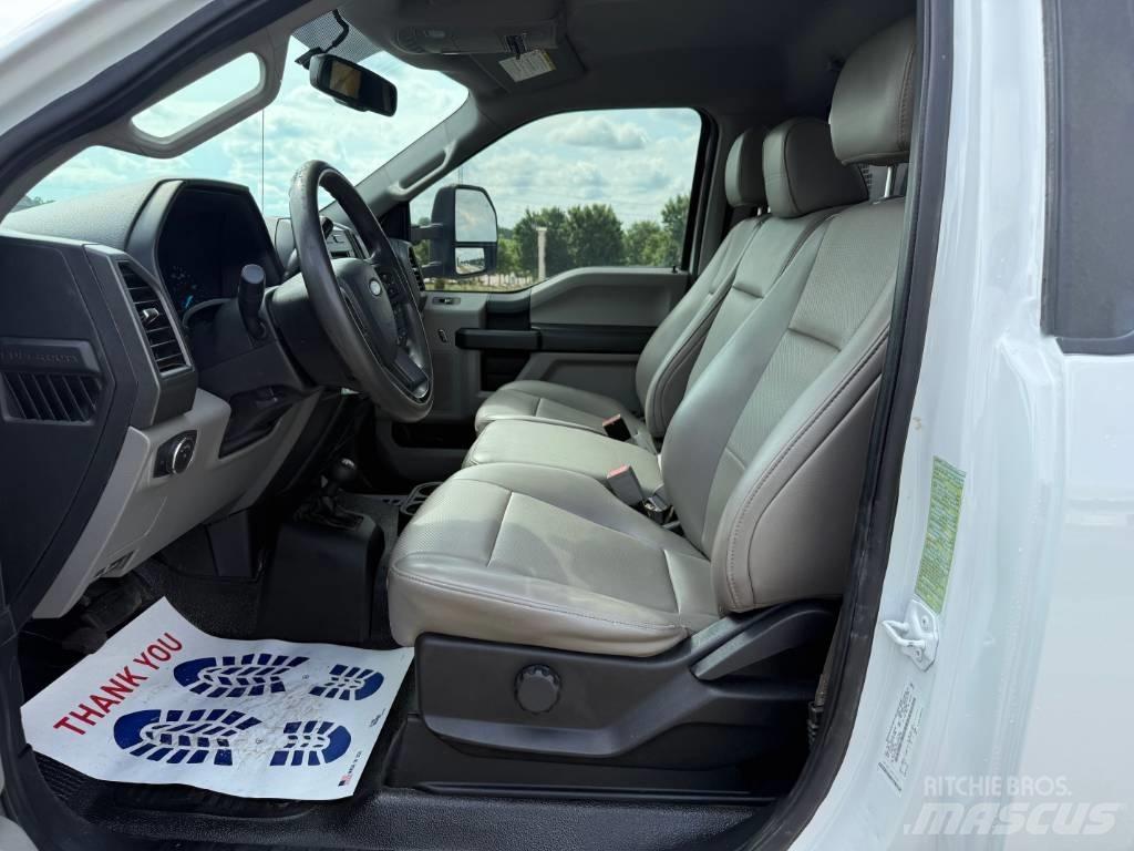 Ford F 450 시립/다목적 차량