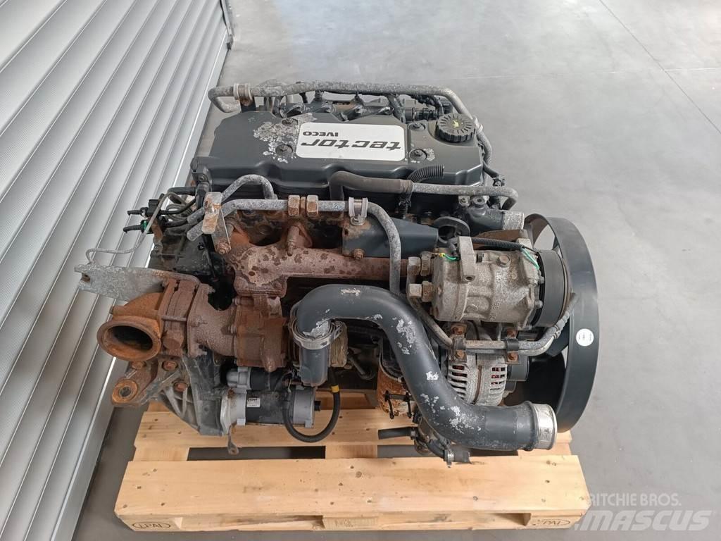 Iveco F4AE0481 엔진