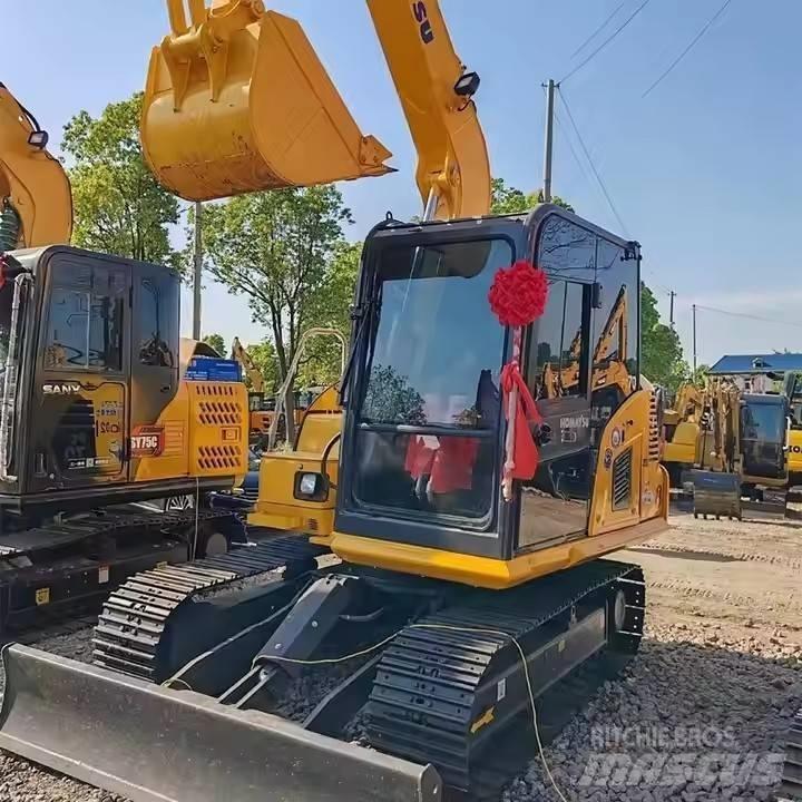 Komatsu PC70 대형 굴삭기 29톤 이상