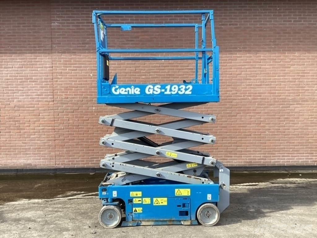 Genie GS1932 가위형 리프트