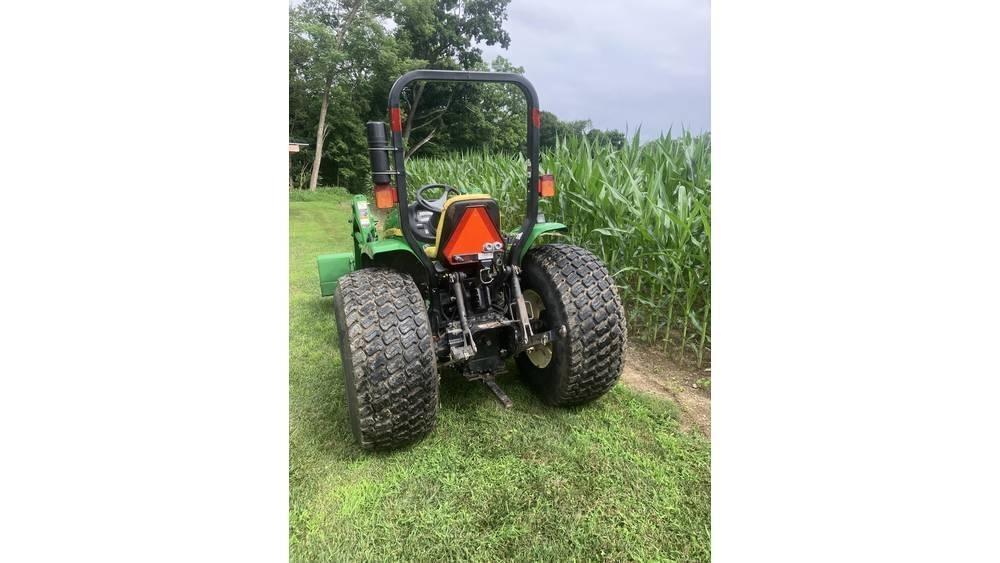 John Deere 4105 트랙터