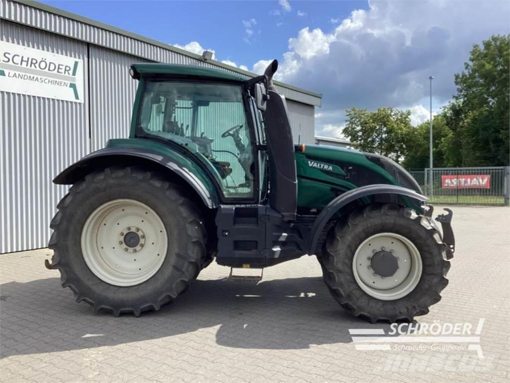 Valtra T 154 H 트랙터