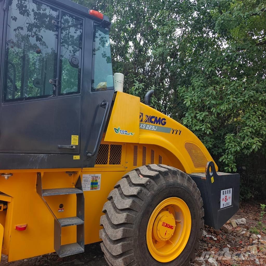 XCMG XS 223  J 싱글 드럼 롤러