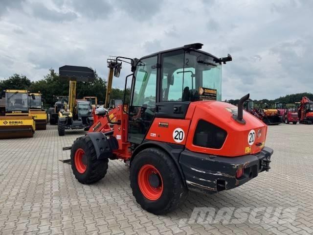 Kubota R 090  휠로우더