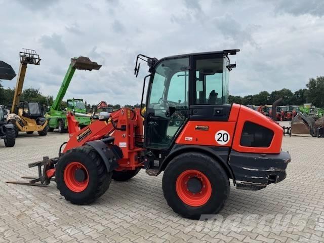 Kubota R 090  휠로우더