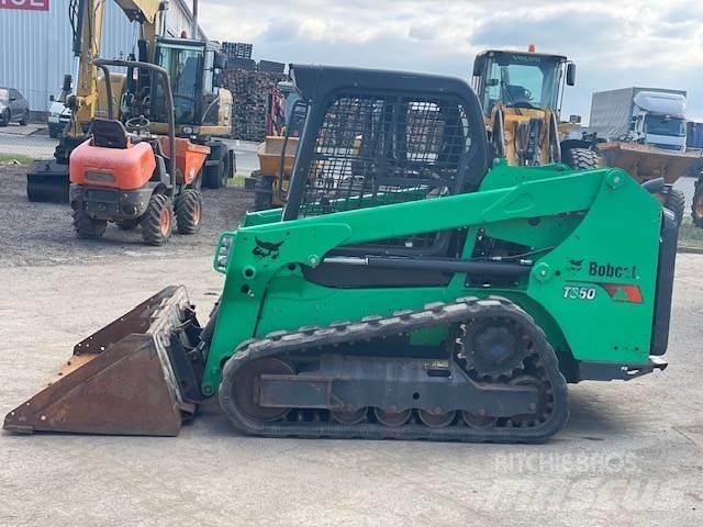 Bobcat T 550  스키드로더