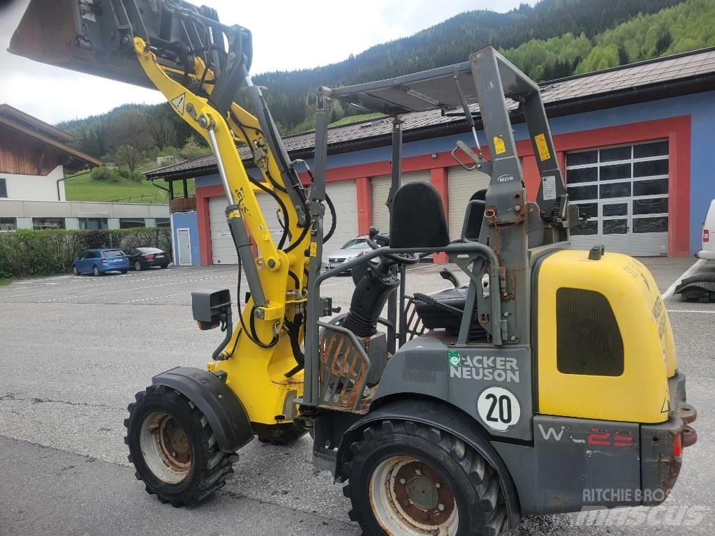 Wacker Neuson Wl25  휠로우더