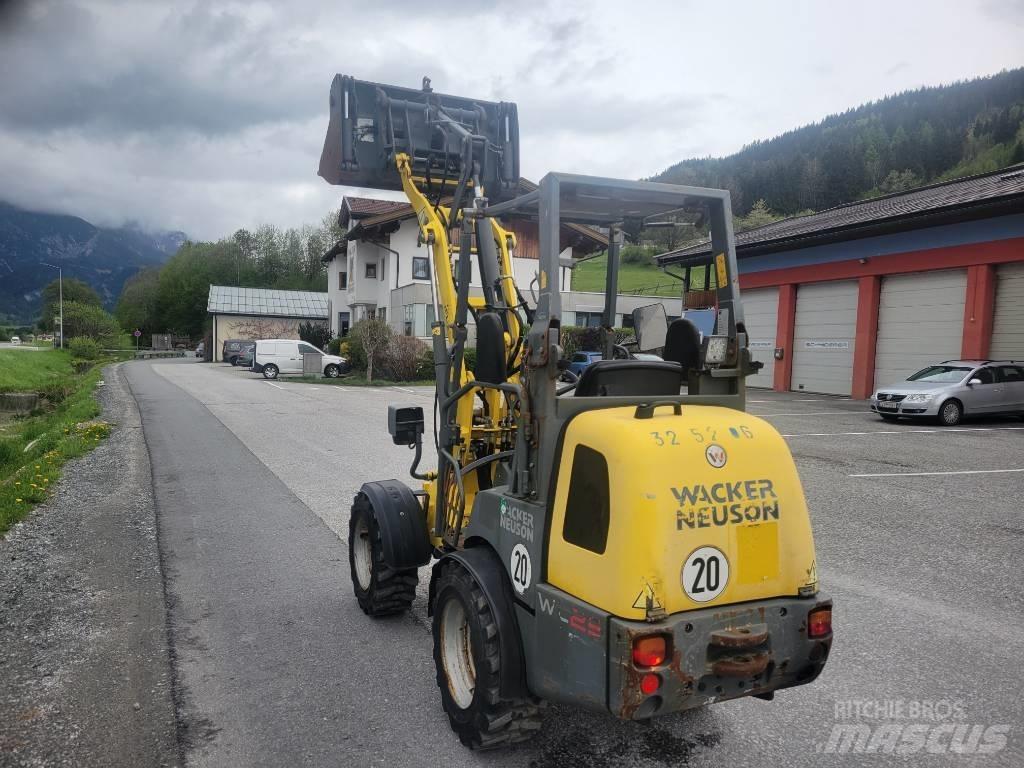 Wacker Neuson Wl25  휠로우더