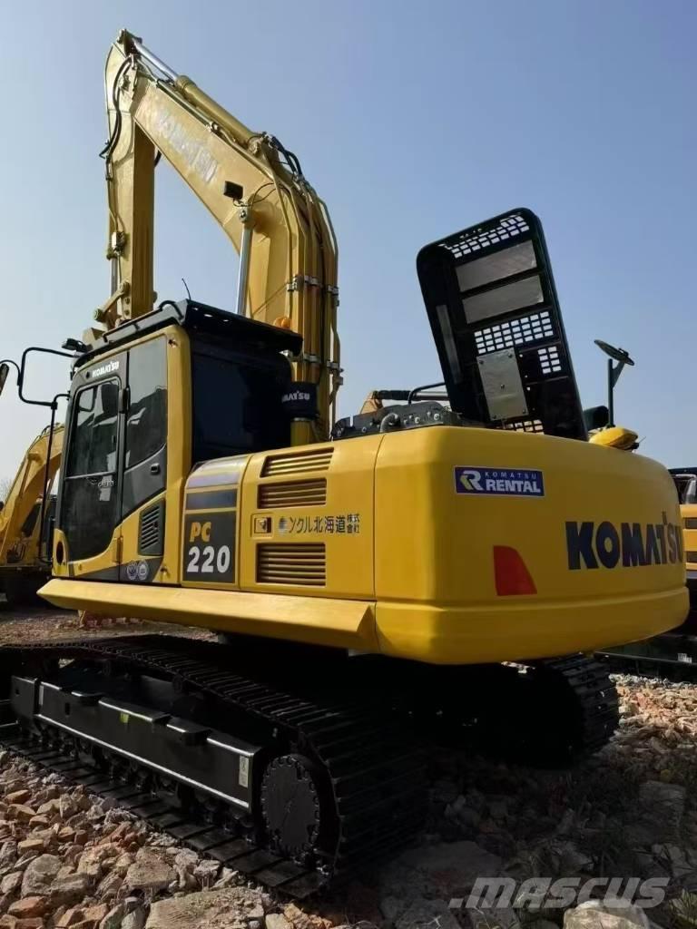 Komatsu PC 220-8 대형 굴삭기 29톤 이상