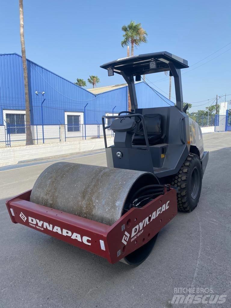 Dynapac CA 1300 D 싱글 드럼 롤러