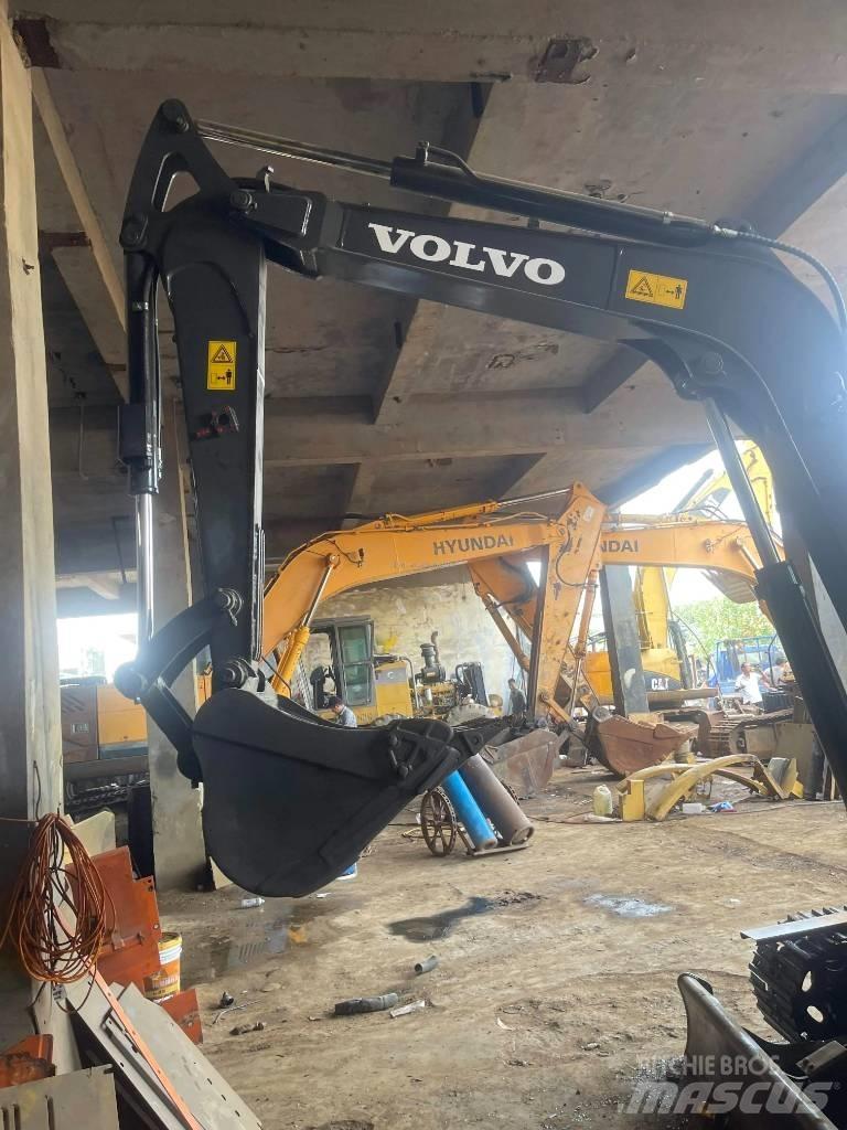 Volvo EC60D 대형 굴삭기 29톤 이상