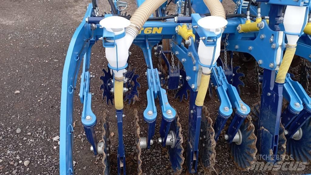 Farmet STRIP-TILL 6N 끌 달린 쟁기