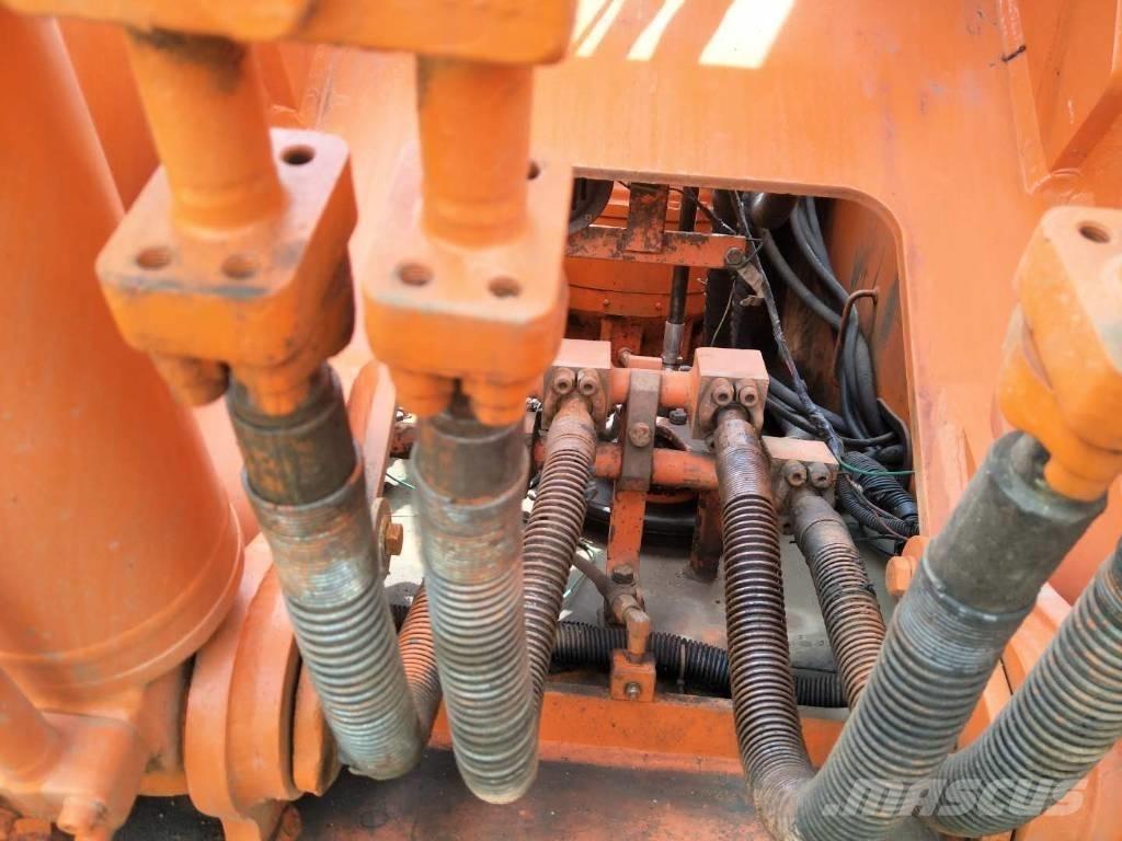 Doosan 225 대형 굴삭기 29톤 이상