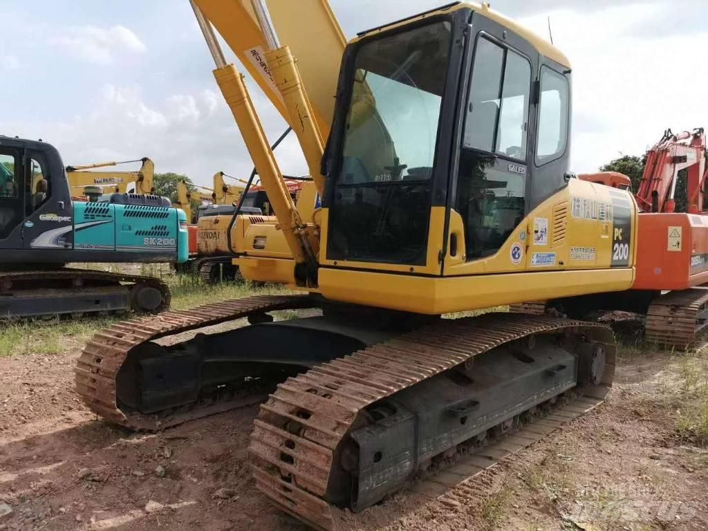 Komatsu PC 200 대형 굴삭기 29톤 이상