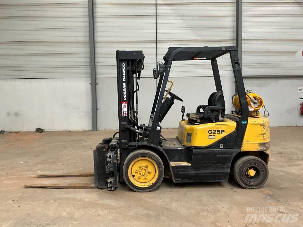 Doosan G 25 P-3 LPG 지게차