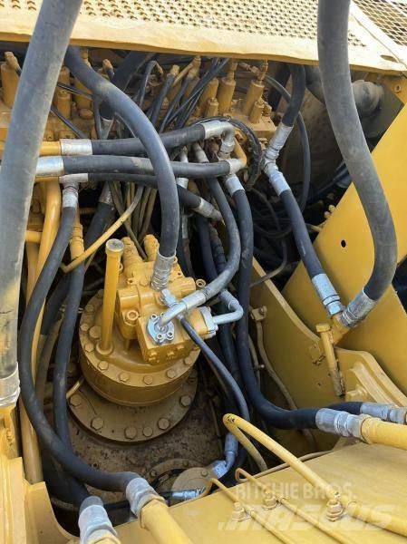 CAT 320 C 대형 굴삭기 29톤 이상