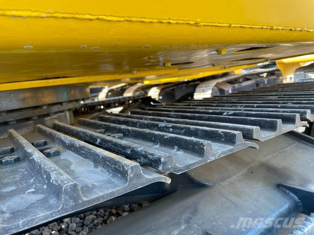 Komatsu 130-7 대형 굴삭기 29톤 이상