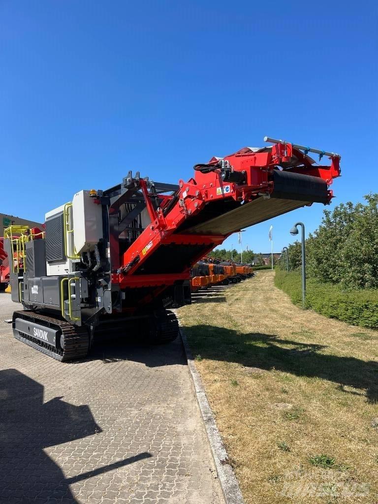 Sandvik QH 332 이동식 분쇄기