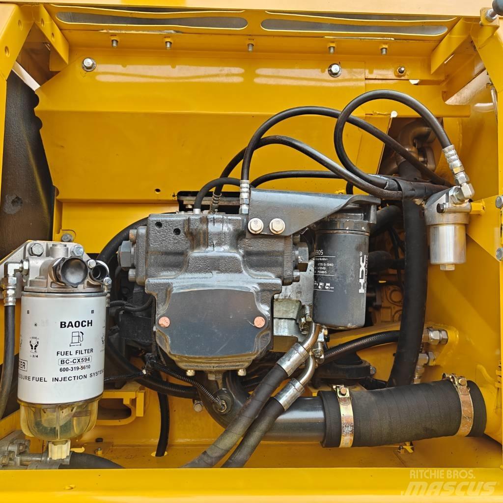 Komatsu 220-8 대형 굴삭기 29톤 이상