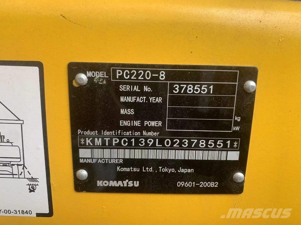 Komatsu PC 220-8 대형 굴삭기 29톤 이상