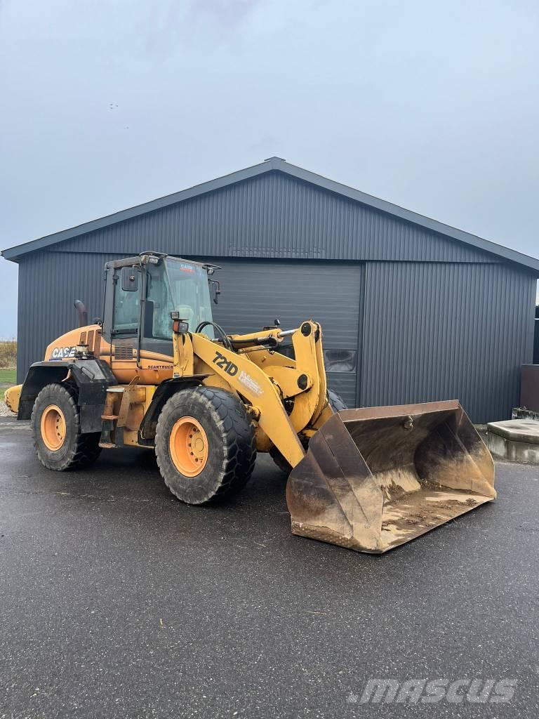 CASE 721 D  휠로우더