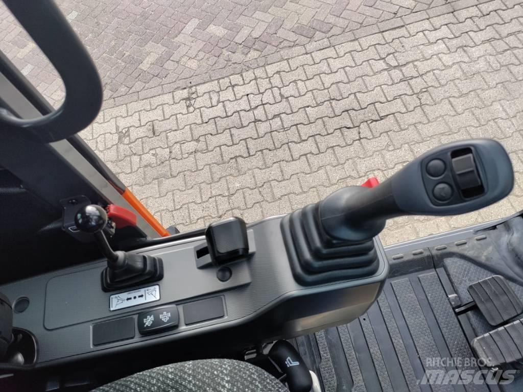 Develon DX100W-7  휠 굴삭기