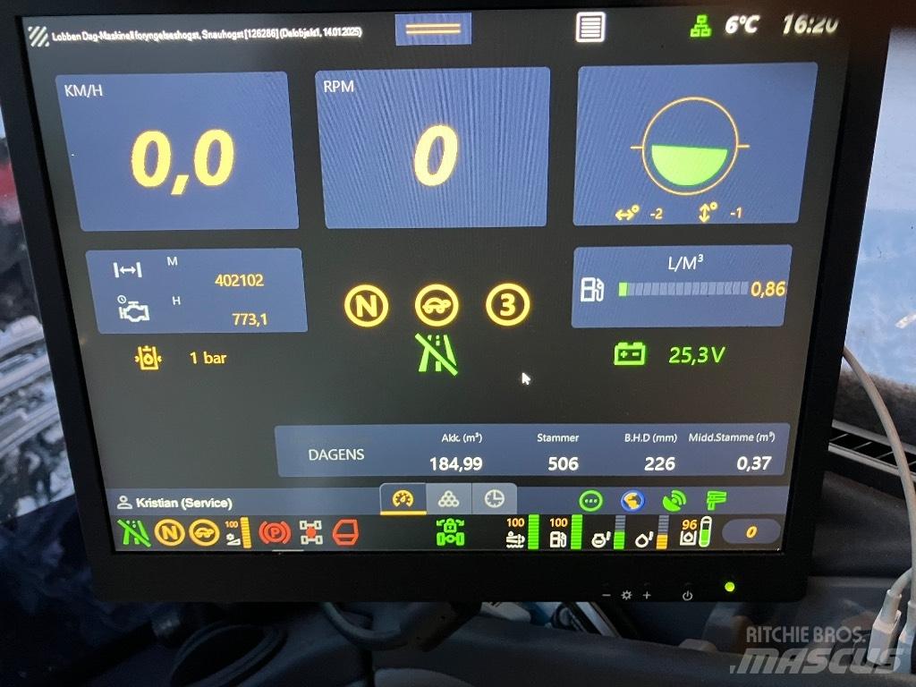 Komatsu 951 원목 하베스터