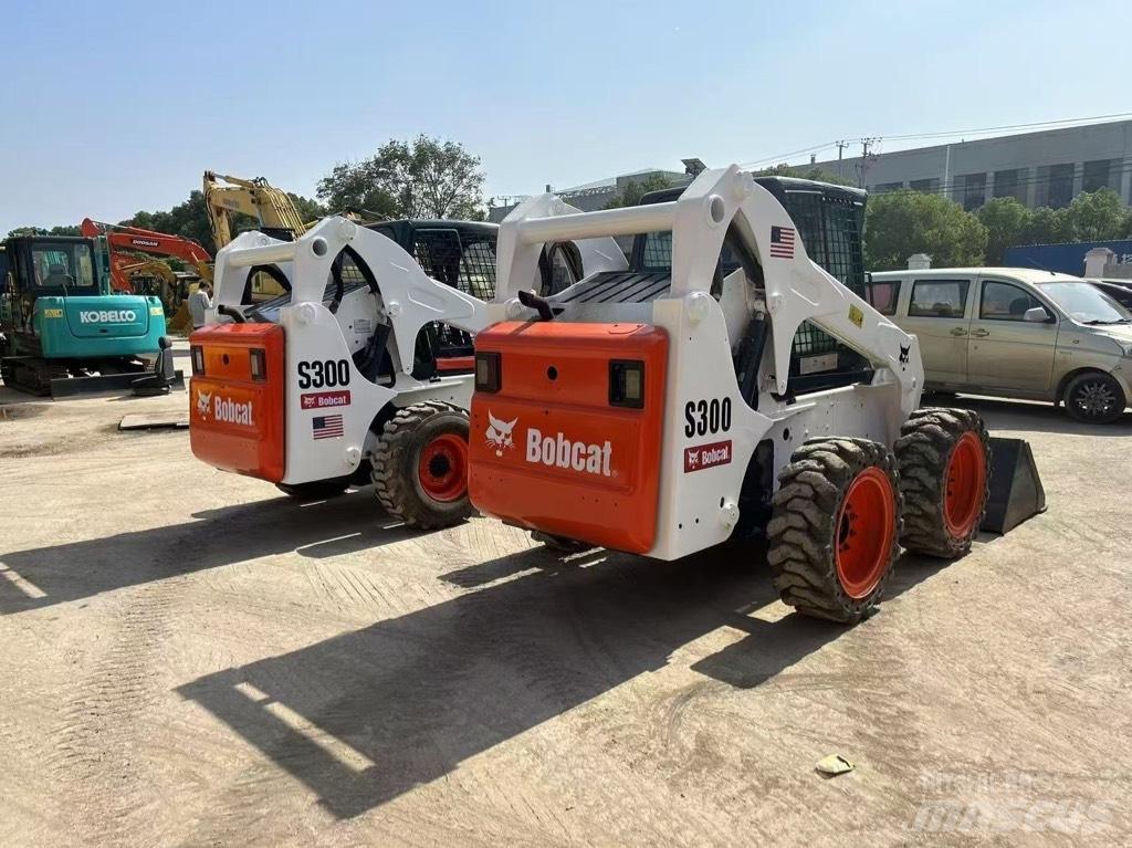 Bobcat S300  스키드로더