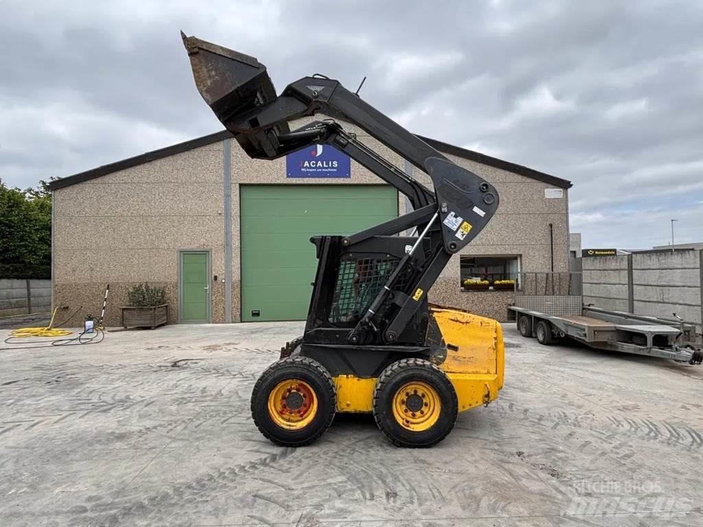 New Holland LS160  스키드로더